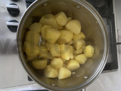 Bulvių pyragėliai su grybais Žingsnis 1