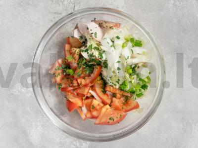 Salotas su Pekino kopūstu ir rūkytomis vištienos krūtinėlėmis Žingsnis 3