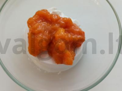 Islandijos skyras su abrikosų džemu ir anakardžiais Žingsnis 2