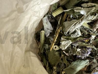 Raminantis arbata su limetu Žingsnis 1