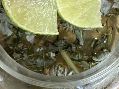 Raminantis arbata su limetu Žingsnis 4