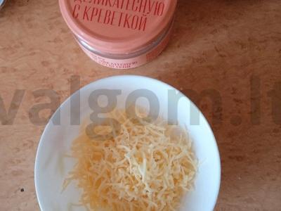 Kepta lašiša su silkės ikrais ir sūriu Žingsnis 1