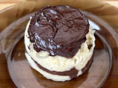 Bananų magkeikas mikrobangų krosnelėje pagrindine nuotrauka