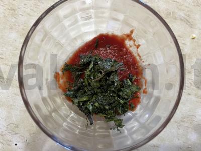 Kepta kukurūza pomidorų padaže su žolelėmis Žingsnis 7