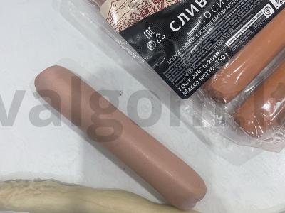 Dešrelės tešloje su sezamu ir pienu Žingsnis 2