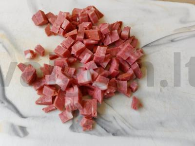 Tešlos valtelės su dešra ir sūriu Žingsnis 10