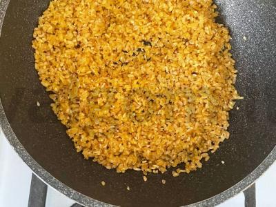 Skani bulgur su prieskoniais Žingsnis 4