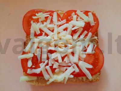 Vegetariškas sumuštinis su dešra ir špinatais Žingsnis 2