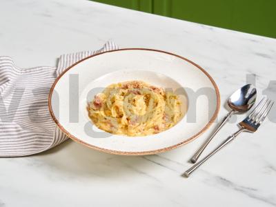 Spagečiai su karbonaro padažu pagrindine nuotrauka