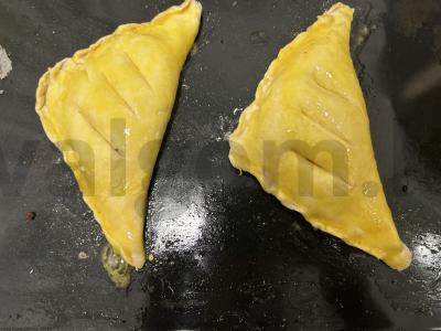 Skanios sluoksniuotos tešlos su varške prie arbatos Žingsnis 6