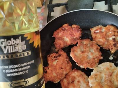 Vištienos filė kotletai su sūriu ir itališkais prieskoniais Žingsnis 4