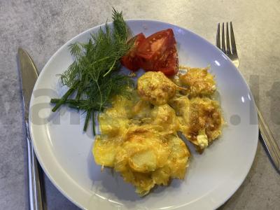 Prancūziška bulvė su kiaulienos kaklu pagrindine nuotrauka