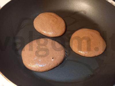 Šokoladiniai blynai iš žaliųjų grikių miltų Žingsnis 5