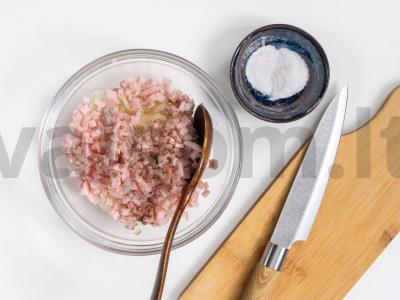 Įdaryti ir kepti pievagrybiai Žingsnis 3