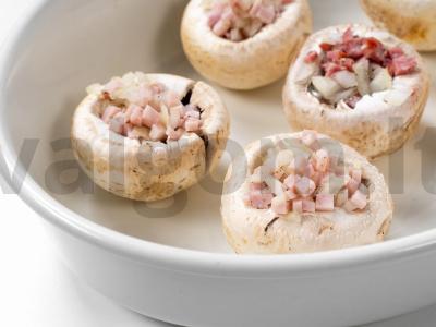 Įdaryti ir kepti pievagrybiai Žingsnis 8