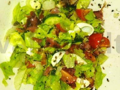 Salotas su bekonu ir putpelių kiaušiniu Žingsnis 6