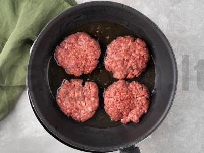 Hamburgeris a la „Big Mac“ Žingsnis 3