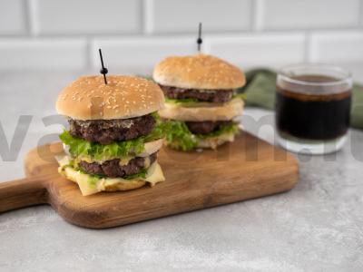 Hamburgeris a la „Big Mac“ pagrindine nuotrauka