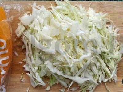 Greitai marinuota kopūstai su obuolių actu Žingsnis 2