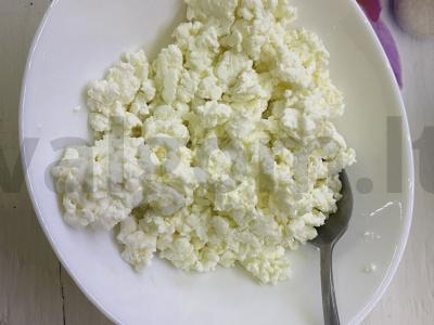 Varškės desertas su spanguolėmis Žingsnis 1