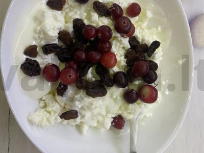 Varškės desertas su spanguolėmis Žingsnis 4