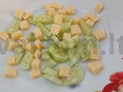 Salotos su kalmarais ir krevetėmis Žingsnis 3