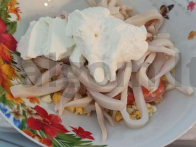 Salotos su kalmarais ir krevetėmis Žingsnis 7