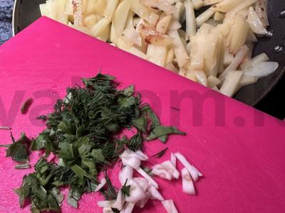 Kepta bulvė su kvapniaisiais žolelėmis ir česnaku vakarienei Žingsnis 2