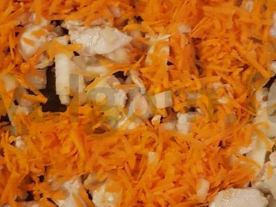 Dieviškas udonas su vištienos krūtinėle ir daržovėmis Žingsnis 3