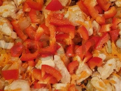 Dieviškas udonas su vištienos krūtinėle ir daržovėmis Žingsnis 4