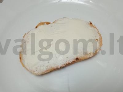 Sumuštinis su burokėliais, avokadu ir silke Žingsnis 1