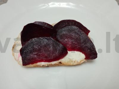 Sumuštinis su burokėliais, avokadu ir silke Žingsnis 2