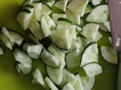 Salotos lieknėjantiems su raudonąja žuvimi ir nori lapais Žingsnis 3