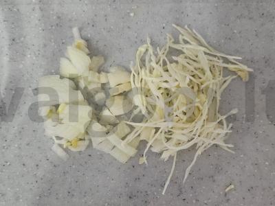 Kibinai su kopūstais ir kiaulienos faršu Žingsnis 3