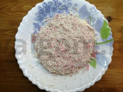 Salotas su krabų lazdelėmis „Švelnus“ Žingsnis 3