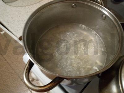 Žuvies aspikas iš karpio Žingsnis 3