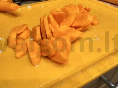 Keptas patiekalas su baltomis grybeliais ir kiauliena Žingsnis 8