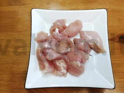 Raudona lęša su vištienos filė firminiu padažu Žingsnis 1