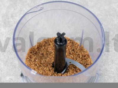 Vištienos krūtinėlė džiūvėsėlių panirtoje Žingsnis 2