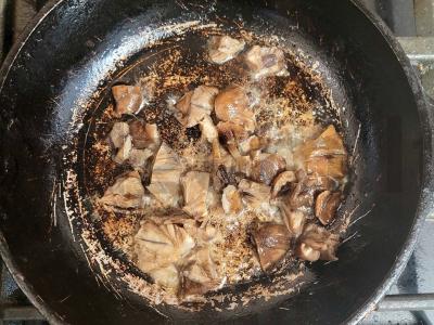 Sūrio omletas su pievagrybiais Žingsnis 1