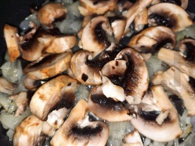 Patingėjusi lęšių patiekalas su grybais ir ryžiais Žingsnis 2