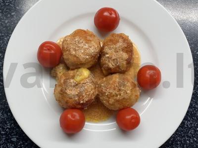 Sūrio ir pomidorų padažo kotletai orkaitėje pagrindine nuotrauka