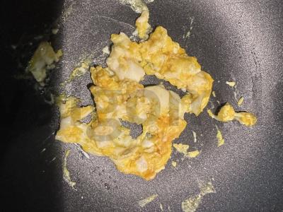 Kruasanas su upėtakiu ir skrambučiu pusryčiams Žingsnis 1