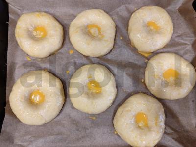 Vatrushkos su obuolių uogiene iš mielinės tešlos Žingsnis 12