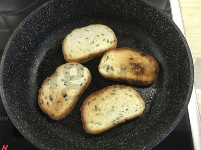 Brusketa su salsa ir stracciatella Žingsnis 4