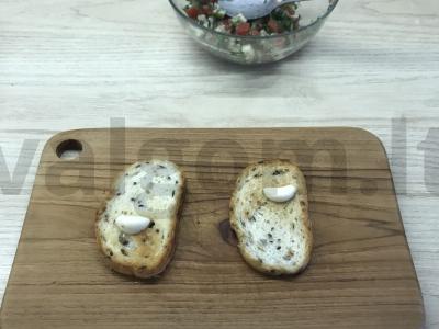 Brusketa su salsa ir stracciatella Žingsnis 5