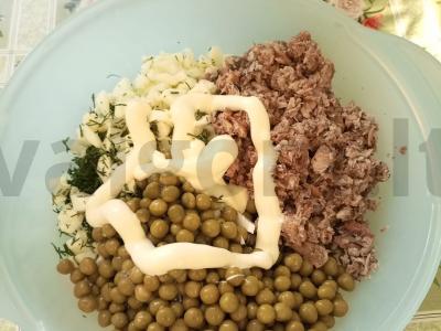 Salotos su sardinėmis ir žirneliais Žingsnis 4