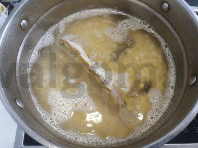 Žirnių sriuba su rūkyta mėsa Žingsnis 3