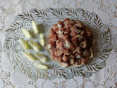 Vištienos skrandžių kotletai su paprika ir kiaušiniu Žingsnis 1