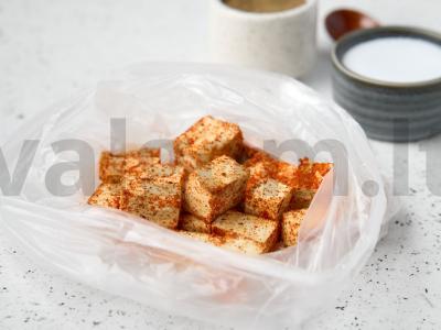 Salotas su tofu ir pomidorais Žingsnis 1